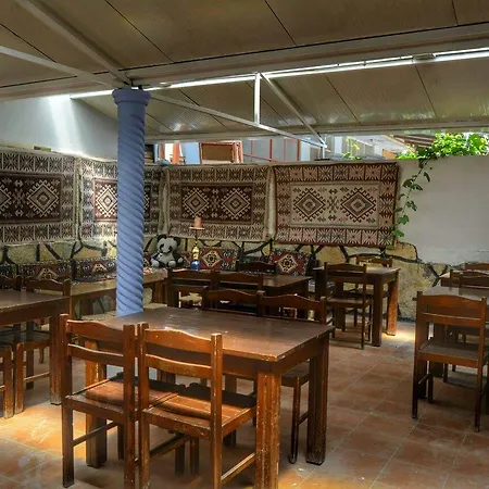 Yali Hotel